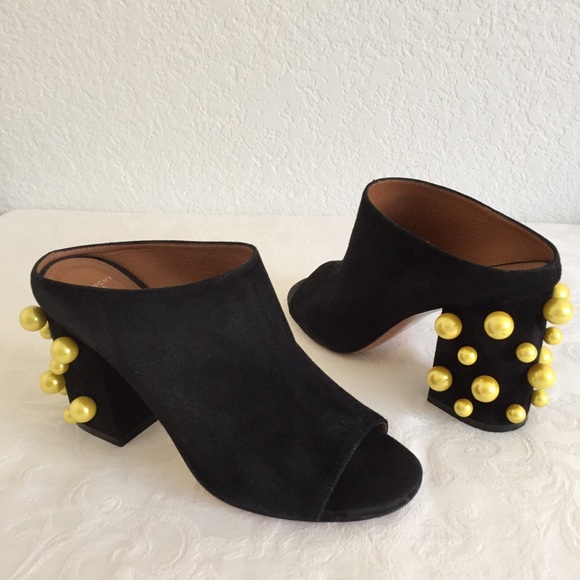 Givenchy Paris Pearl studded Mule Sandal - Picture 4 of 11